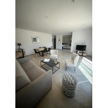 ヴィラ Pascaloux *